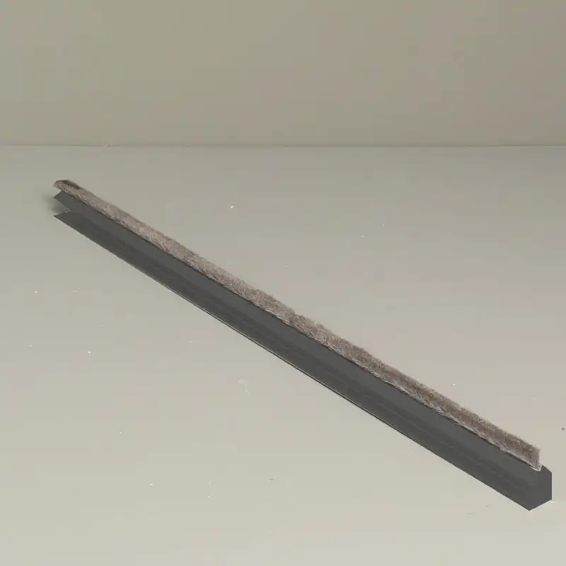 Profil do szyb ze szczotką zabezpieczający przed przeciągami - 7024