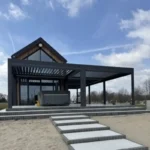 Pergola bioklimatyczna SB450 Aluprof z regulacją lameli