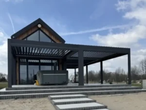Pergola bioklimatyczna SB450 Aluprof z regulacją lameli